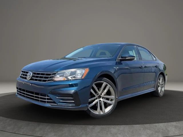 2018 Volkswagen Passat R-Line FWD photo