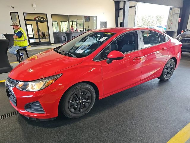 2019 Chevrolet Cruze  FWD photo