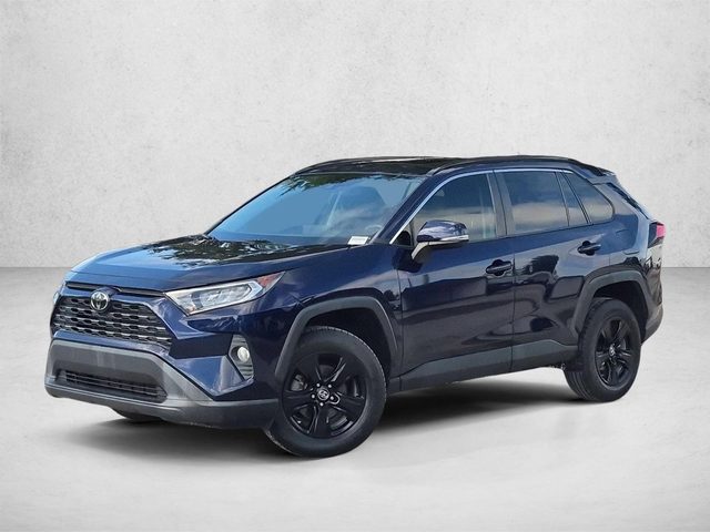 2019 Toyota RAV4 XLE FWD photo