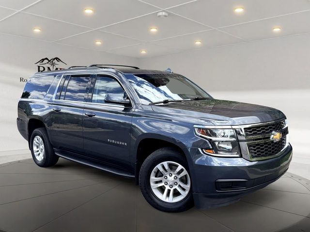 2019 Chevrolet Suburban LT 4WD photo