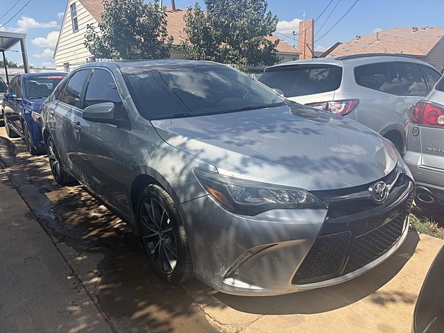 2016 Toyota Camry XSE FWD photo