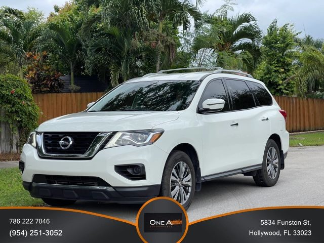2019 Nissan Pathfinder S FWD photo