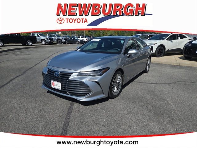 2019 Toyota Avalon Hybrid Limited FWD photo