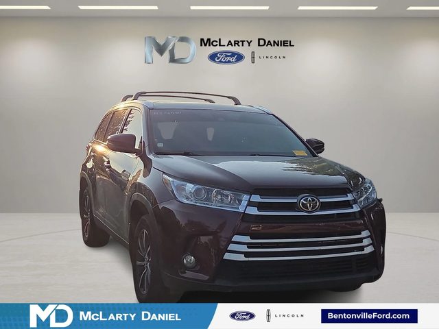 2019 Toyota Highlander XLE FWD photo