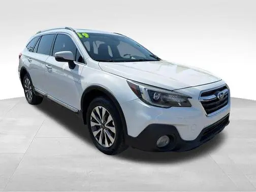 2019 Subaru Outback Touring AWD photo