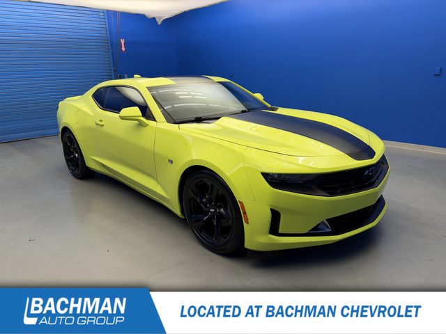 2019 Chevrolet Camaro 2LT RWD photo