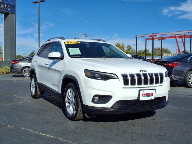2019 Jeep Cherokee Latitude FWD photo