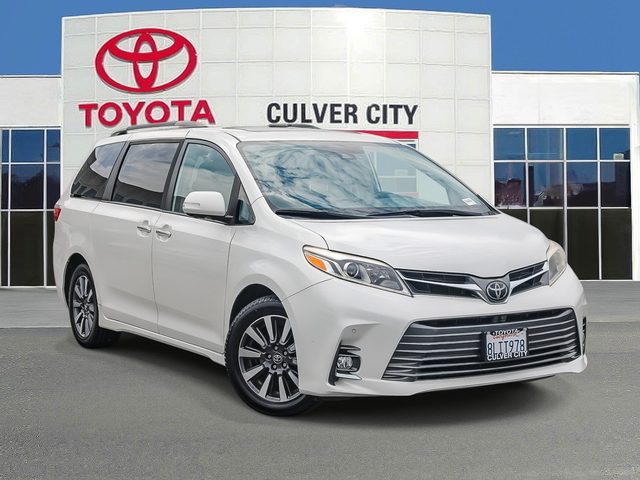 2020 Toyota Sienna Limited Premium FWD photo