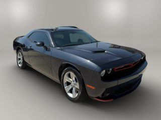2019 Dodge Challenger SXT RWD photo