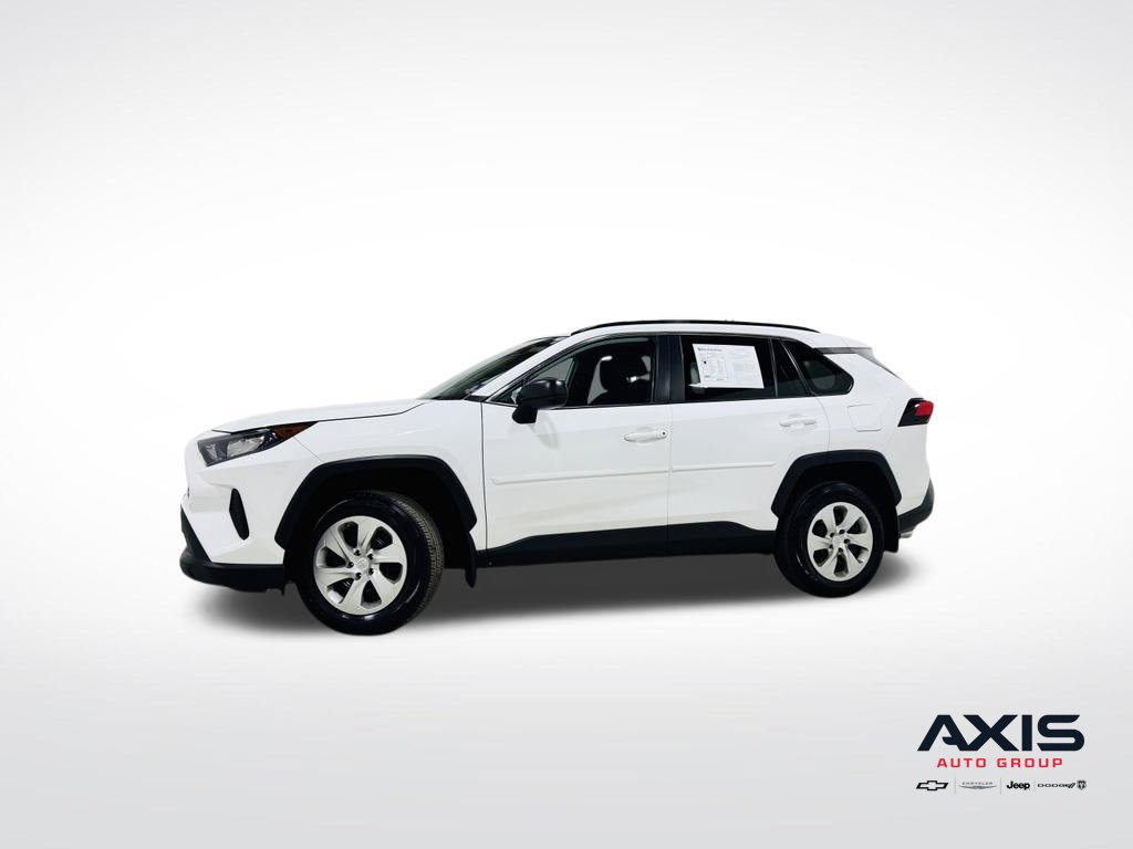 2019 Toyota RAV4 LE AWD photo