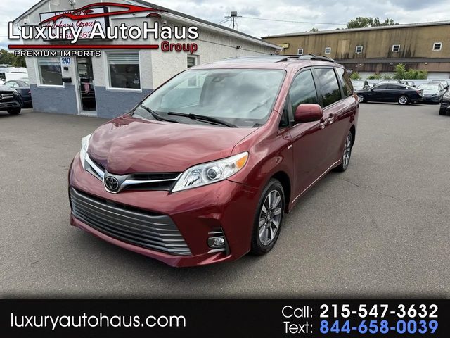 2020 Toyota Sienna XLE AWD photo
