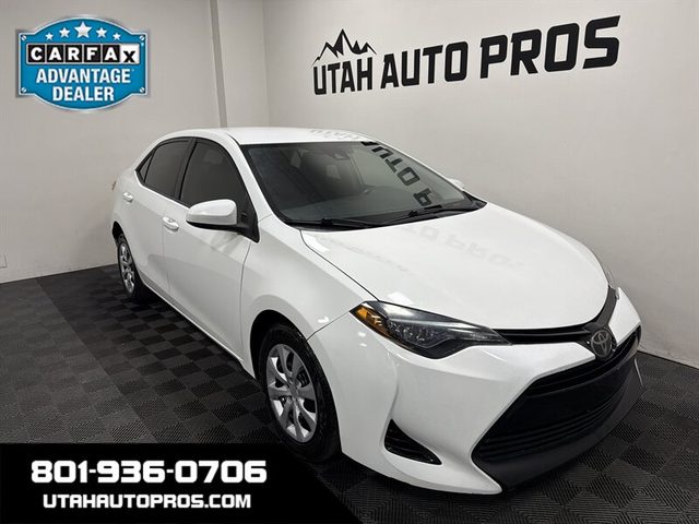 2018 Toyota Corolla LE FWD photo