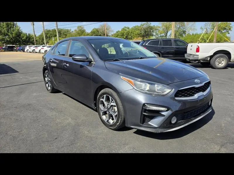 2019 Kia Forte LXS FWD photo