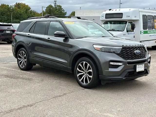 2020 Ford Explorer ST 4WD photo