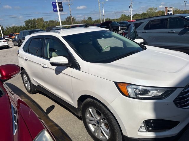 2019 Ford Edge SEL FWD photo