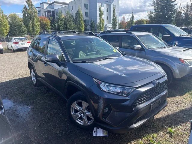 2019 Toyota RAV4 XLE AWD photo