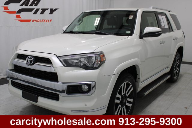 2019 Toyota 4Runner Limited 4WD photo