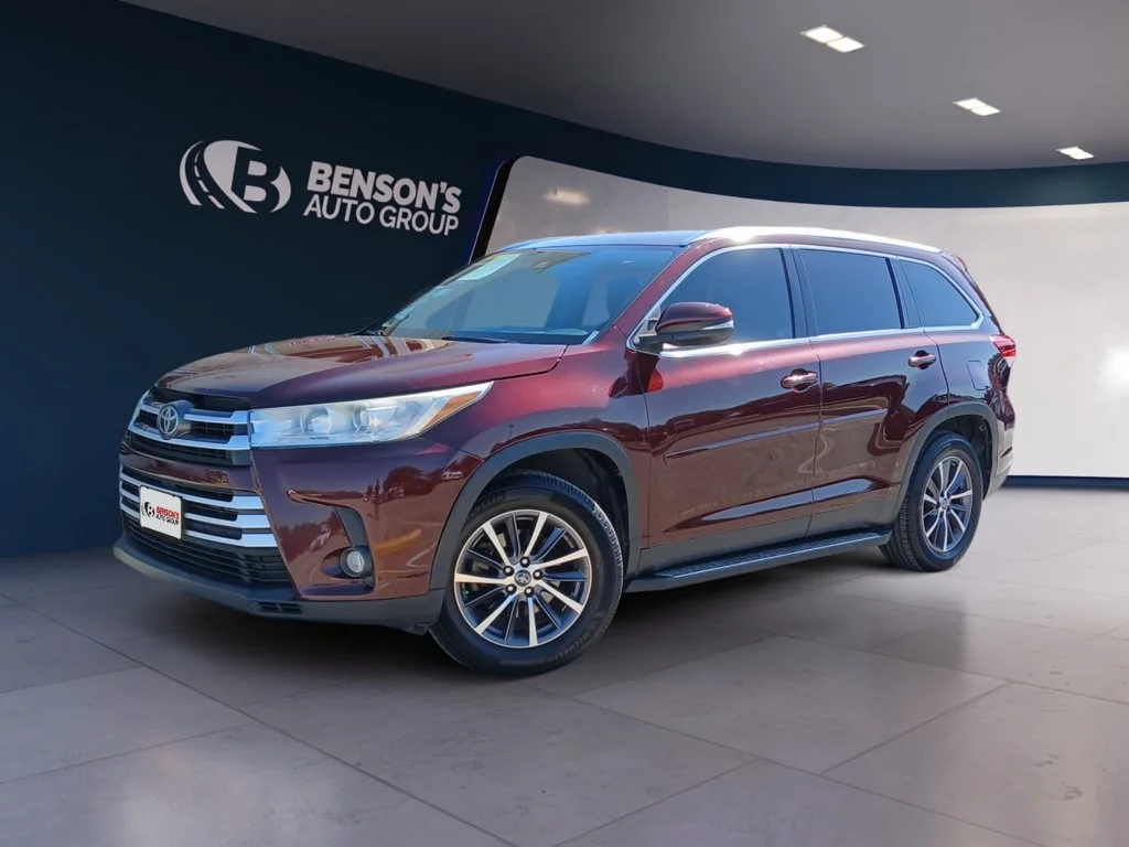 2019 Toyota Highlander XLE FWD photo
