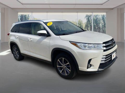 2019 Toyota Highlander XLE AWD photo