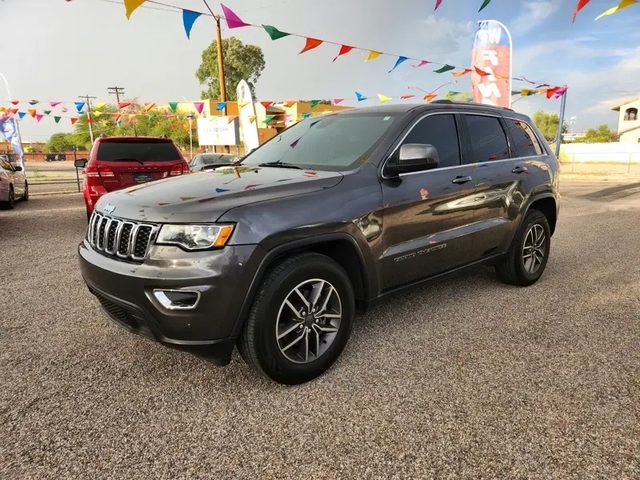 2019 Jeep Grand Cherokee Laredo E RWD photo