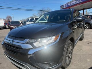 2019 Mitsubishi Outlander ES FWD photo