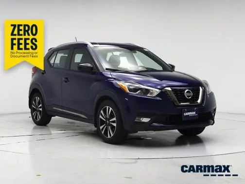 2019 Nissan Kicks SR FWD photo