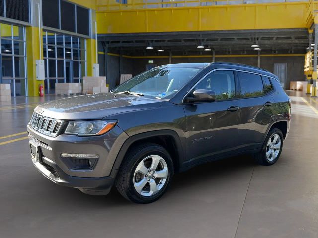 2019 Jeep Compass Latitude 4WD photo