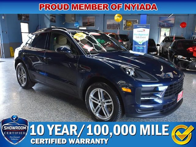 2019 Porsche Macan AWD photo