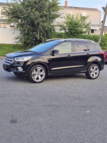 2019 Ford Escape Titanium 4WD photo