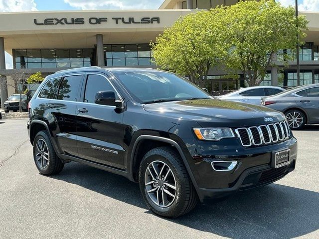 2019 Jeep Grand Cherokee Laredo E 4WD photo