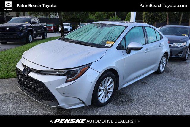 2020 Toyota Corolla LE FWD photo