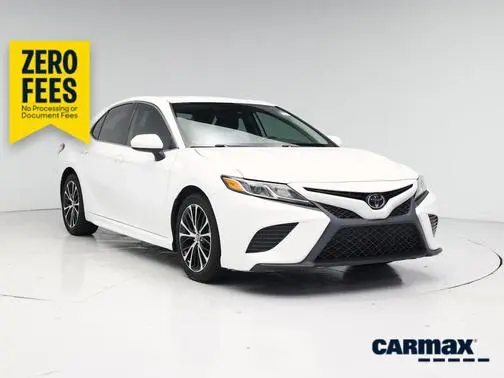 2019 Toyota Camry SE FWD photo