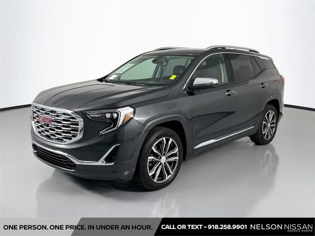 2020 GMC Terrain Denali AWD photo