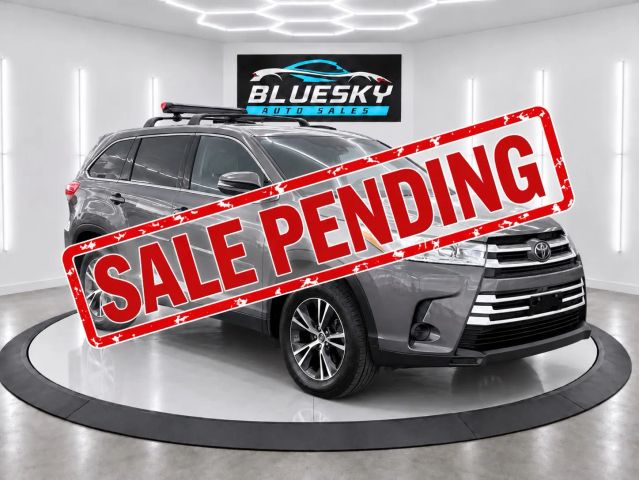 2019 Toyota Highlander LE AWD photo