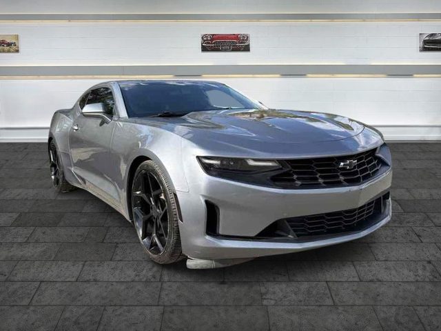 2019 Chevrolet Camaro 1LT RWD photo