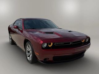 2019 Dodge Challenger SXT RWD photo