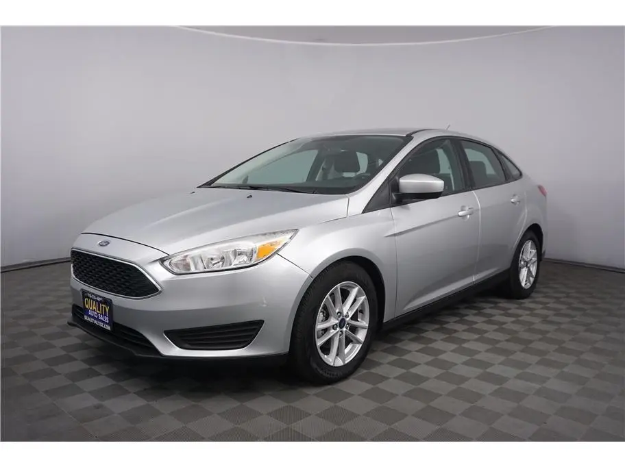 2018 Ford Focus SE FWD photo