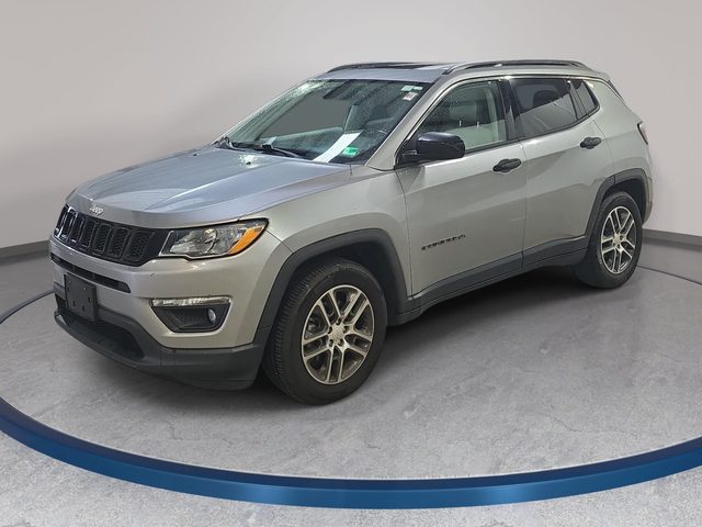 2019 Jeep Compass Latitude w/Sun/Wheel Pkg FWD photo