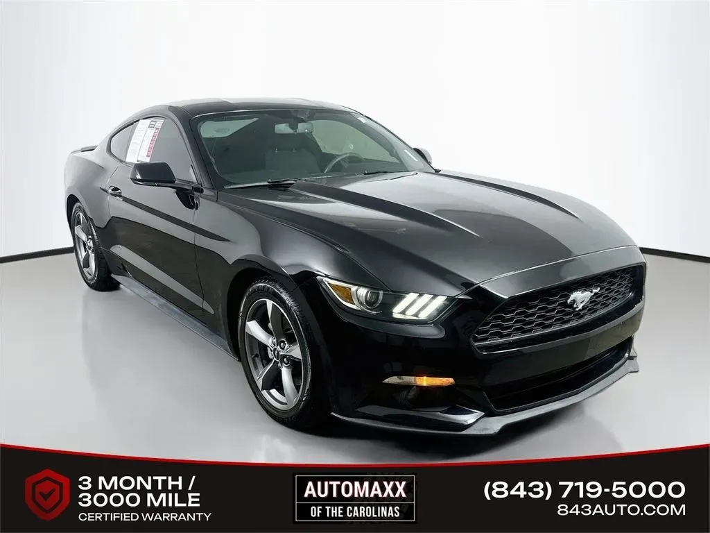 2016 Ford Mustang V6 RWD photo