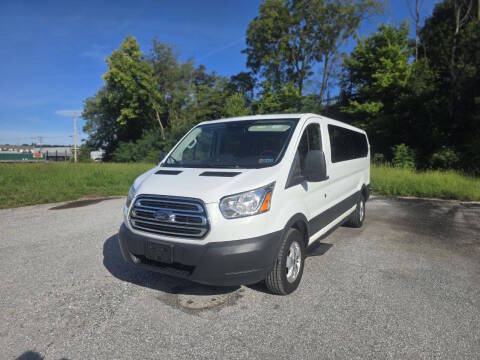 2018 Ford Transit Passenger Wagon XL RWD photo