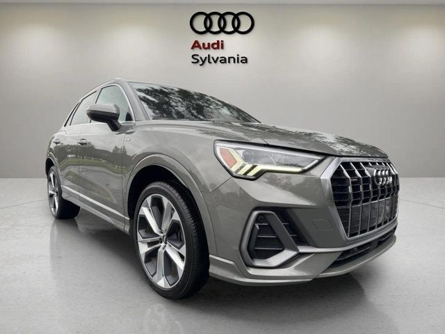 2019 Audi Q3 S line Premium Plus AWD photo