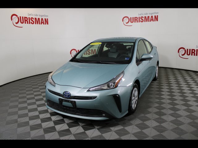 2019 Toyota Prius LE FWD photo