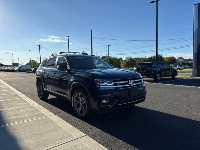 2019 Volkswagen Atlas 3.6L V6 SE w/Technology R-Line AWD photo