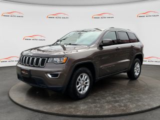 2019 Jeep Grand Cherokee Laredo E 4WD photo