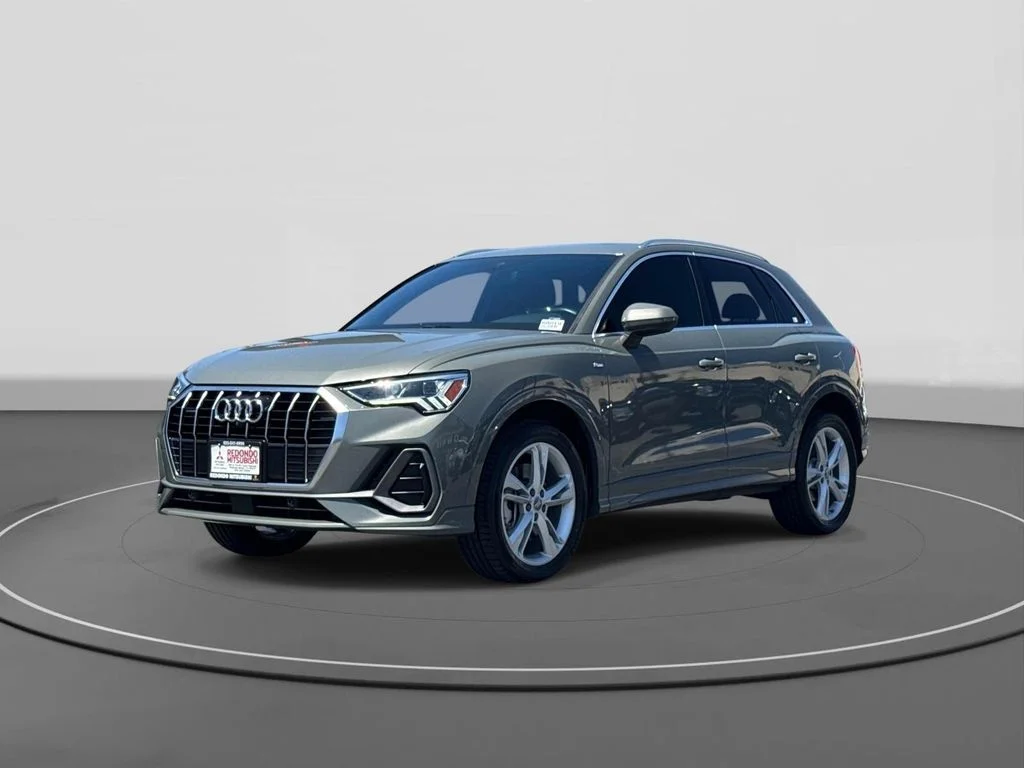 2019 Audi Q3 S line Prestige AWD photo