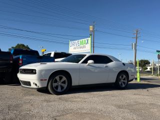 2019 Dodge Challenger SXT RWD photo