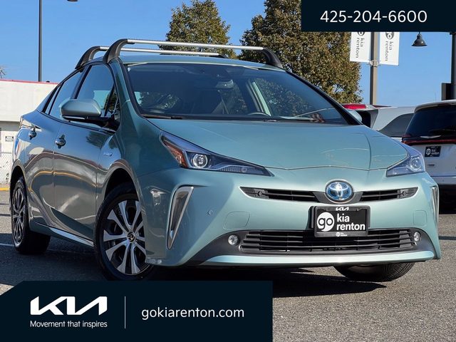 2019 Toyota Prius XLE AWD photo