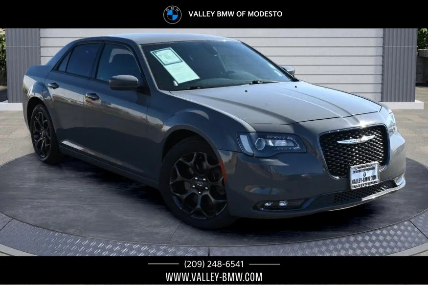 2019 Chrysler 300 300S AWD photo
