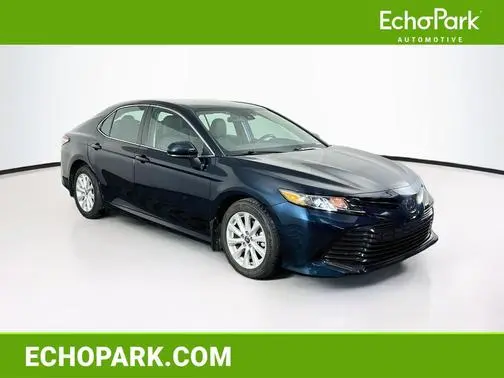 2019 Toyota Camry LE FWD photo