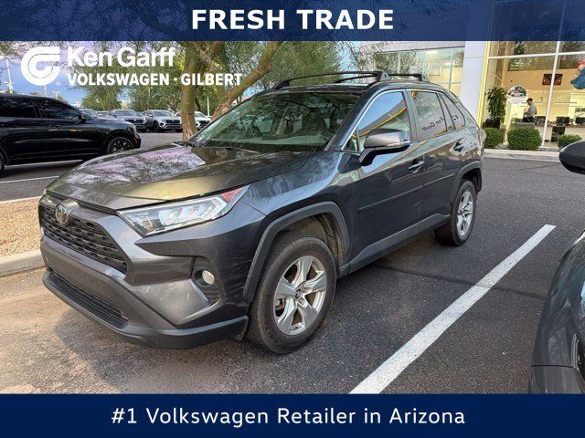 2019 Toyota RAV4 XLE FWD photo
